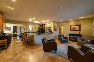 5655 E Rosewood St, Tucson, AZ 85711 Great room 360° Home Tour