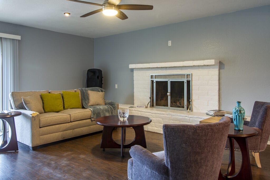 4651 N Paseo De Los Rancheros Tucson Arizona 85745 Living Room